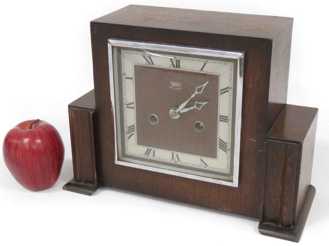 SMITH'S ENFIELD ART DECO WALNUT CASED SHELF CLOCK.: SMITH'S ENFIELD ART DECO WALNUT CASED SHELF CLOCK. HEIGHT 9"; WIDTH 12"