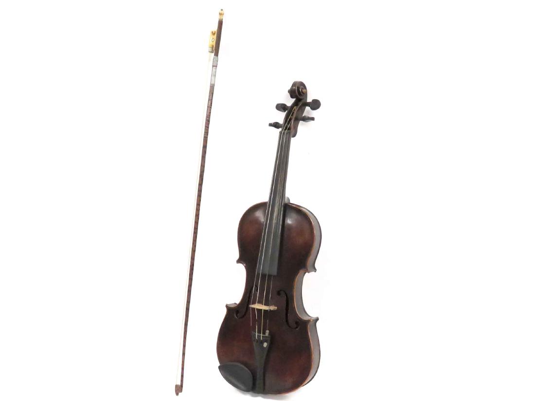 VINTAGE INLAID GERMAN VIOLIN, UNSIGNED WITH INTERESTING: VINTAGE INLAID GERMAN VIOLIN, UNSIGNED WITH INTERESTING BOW & HARD CASE, 19TH CENTURY