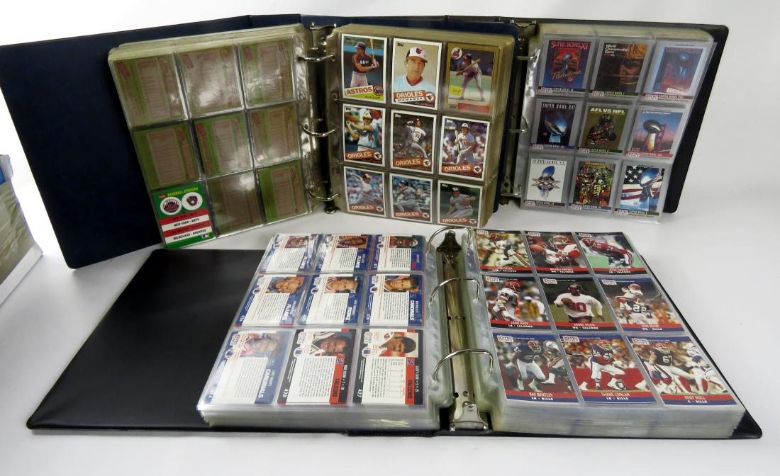 LOT (6) ALBUMS ASSORTED BASEBALL, FOOTBALL, BASKETBALL (1 of 3)