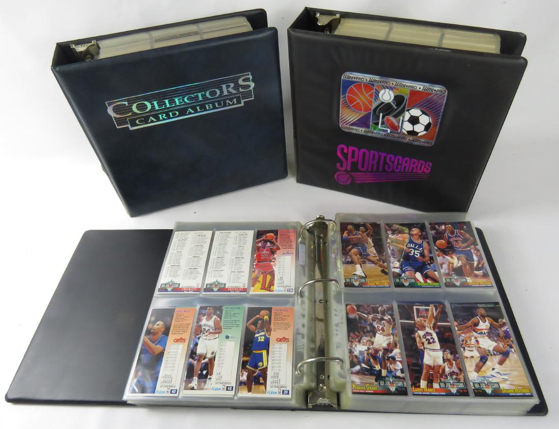 LOT (5) ALBUMS ASSORTED BASEBALL, FOOTBALL, BASKETBALL (1 of 2)