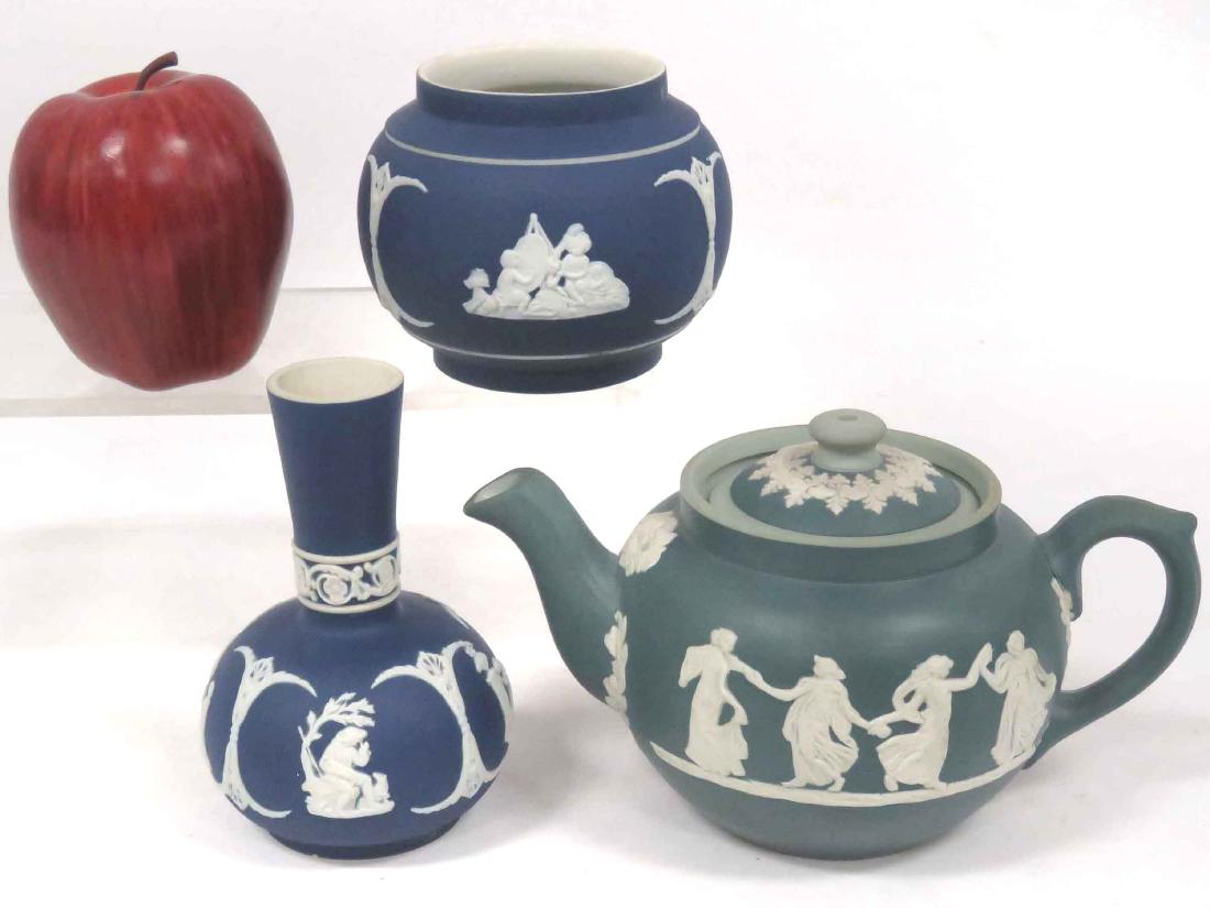 LOT (3) POTTERY INCLUDING HANLEY TEAPOT, HEIGHT 4 1/2";: LOT (3) POTTERY INCLUDING HANLEY TEAPOT, HEIGHT 4 1/2"; ADAMS VASE, HEIGHT 5"; ADAMS SUGAR (NO LID), HEIGHT 3 1/2"
