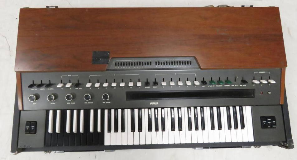 Yamaha Electric Organ, Model Yc 30