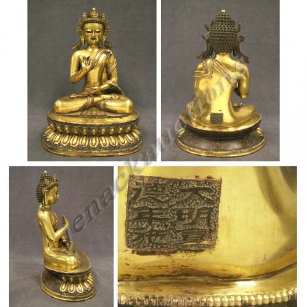 CHINESE GILT BRONZE SEATED BUDDHA