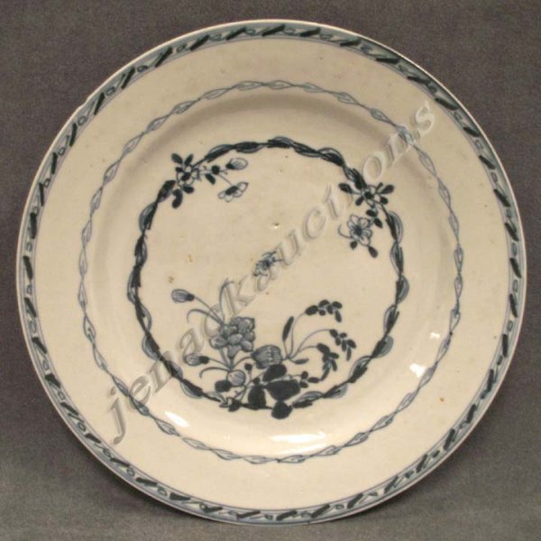 CHINESE EXPORT PORCELAIN DECORATED PLATE