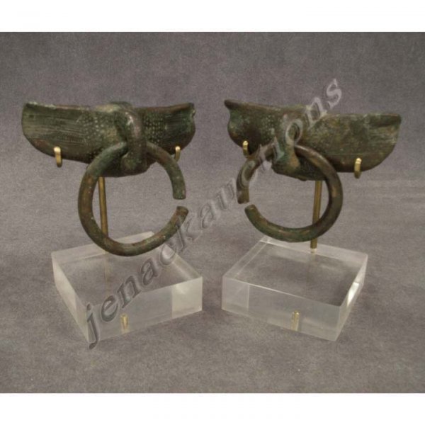 PAIR MATCHING SWAN BRONZE PROTOMES