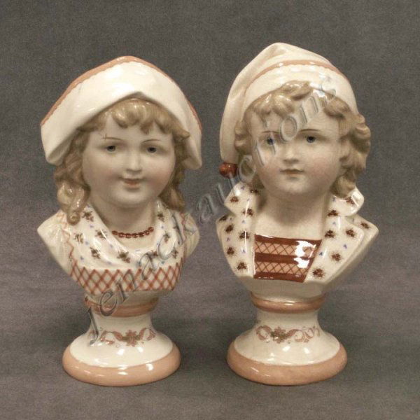 PAIR KPM PORCELAIN MALE/FEMALE BUSTS: PAIR KPM PORCELAIN MALE/FEMALE BUSTS. HEIGHT 7" (CRAZING)