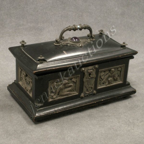 GRANDE TOUR ERA BRONZE MOUNTED JEWELRY CASKET: GRANDE TOUR ERA BRONZE MOUNTED JEWELRY CASKET WITH KEY. HEIGHT 5"; LENGTH 9" (MISSING 1/SMALL BLUE STONE ON HANDLE)