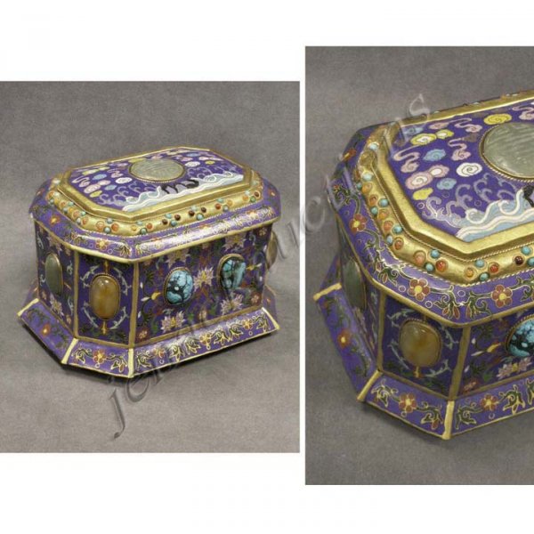 CHINESE GILT CLOISONNE HARDSTONE MOUNTED CASKET: CHINESE GILT CLOISONNE HARDSTONE MOUNTED CASKET. HEIGHT 7"; LENGTH 9 1/2" (MISSING 1/STONE)