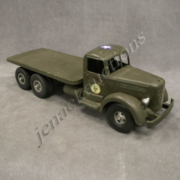 VINTAGE SMITH-MILLER U.S. ARMY FLATBED TRUCK: VINTAGE SMITH-MILLER U.S. ARMY FLATBED TRUCK, C.1950'S. LENGTH 20"