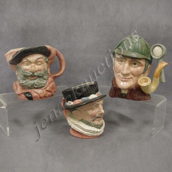 LOT (3) ROYAL DOULTON PORCELAIN TOBY JUGS: LOT (3) ROYAL DOULTON PORCELAIN TOBY JUGS INCLUDING FALSTAFF #06287, HEIGHT 6 1/2"; THE SLEUTH #06631, HEIGHT 8 1/4"; BEEFEATER #06206, HEIGHT 7"