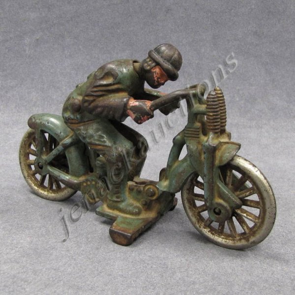 VINTAGE HUBLEY CAST IRON PAINTED MOTORCYCLE RACER