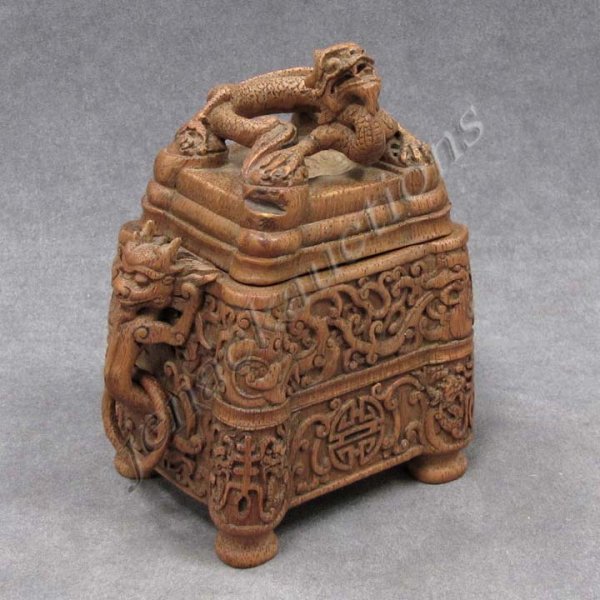 CHINESE CARVED BAMBOO COVERED BOX 