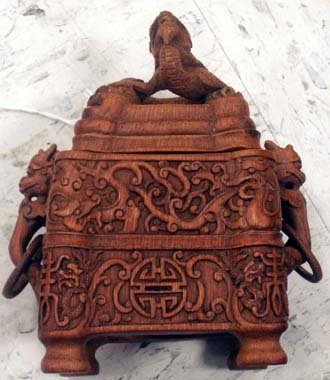 CHINESE CARVED BAMBOO COVERED BOX  - 2
