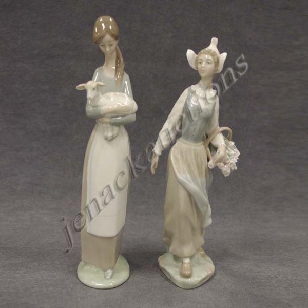 LOT (2) LLADRO PORCELAIN FIGURES
