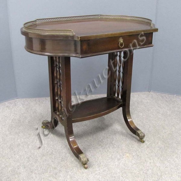 REGENCY STYLE CARVED MAHOGANY SINGLE-DRAWER STAND