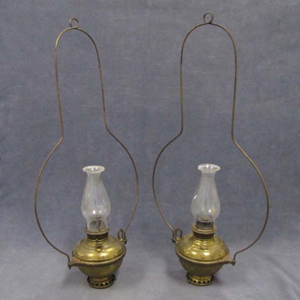PAIR BRADLEY AND HUBBARD BRASS HANGING STORE LAMPS: PAIR BRADLEY AND HUBBARD BRASS HANGING STORE LAMPS, 19TH CENTURY. HEIGHT 32"
