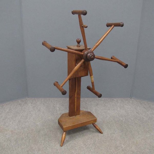 SHAKER MAPLE AND ASH 6-ARM YARN WINDER