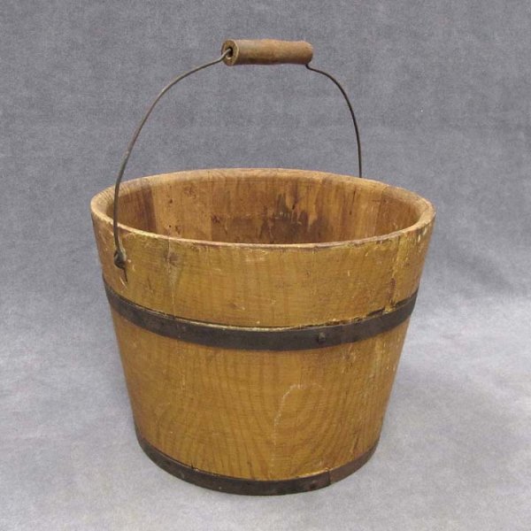 SHAKER PINE GRAIN PAINTED BUCKET