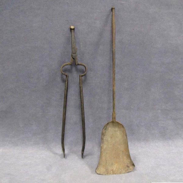 LOT (2) WROUGHT IRON FIREPLACE TOOLS: LOT (2) WROUGHT IRON FIREPLACE TOOLS INCLUDING SHOVEL AND TONGS, 19TH CENTURY. LENGTH 29" & 23"