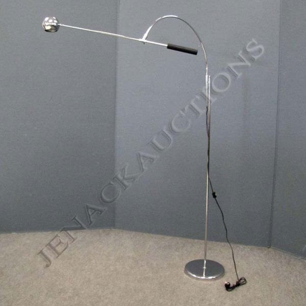 ROBERT SONNEMAN DESIGN FLOOR LAMP: ROBERT SONNEMAN DESIGN CHROME STEEL COUNTER BALANCE FLOOR LAMP, SIGNED. HEIGHT 60"