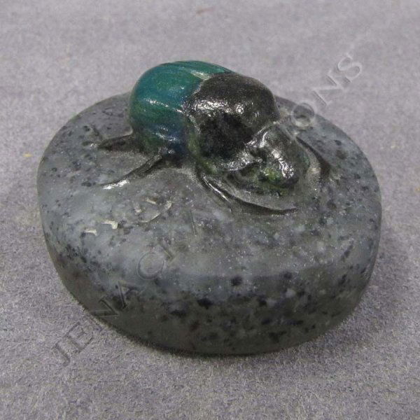 ALMERIC WALTER/HENRI BERGE PATE DE VERRE SCARAB: ALMERIC WALTER/HENRI BERGE PATE DE VERRE SCARAB BEETLE PAPERWEIGHT, SIGNED. HEIGHT 1 1/4"; DIAMETER 2"