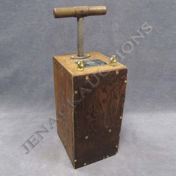 VINTAGE ATLAS OAK BLASTING MACHINE: VINTAGE ATLAS OAK BLASTING MACHINE. HEIGHT 16" (REPLACED PANEL)