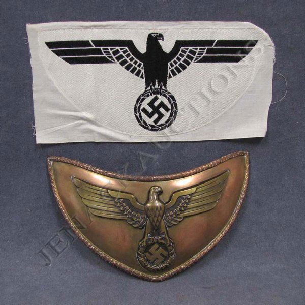 WWII GERMAN POLITICAL LEADERS BRASS GORGET/PATCH: WWII GERMAN POLITICAL LEADERS BRASS GORGET AND SHIRT PATCH