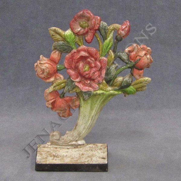VINTAGE HUBLEY CORNUCOPIA/ROSES CAST IRON DOORSTOP: VINTAGE HUBLEY CORNUCOPIA/ROSES CAST IRON DOORSTOP. HEIGHT 10"