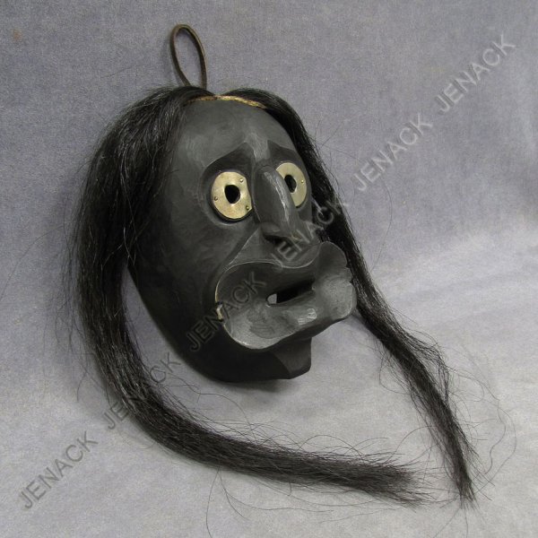 IROQUOIS (EASTERN WOODLANDS) CARVED MASK: IROQUOIS (EASTERN WOODLANDS) CARVED AND PAINTED "FALSE FACE SOCIETY", SPIRIT MASK. HEIGHT 10"