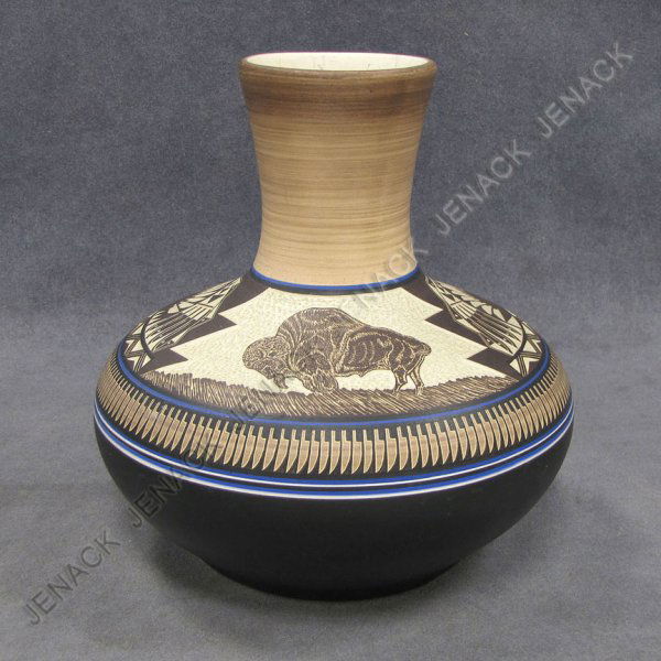 CARVED AMERICAN INDIAN POTTERY VESSEL, LANSING: CARVED AMERICAN INDIAN POTTERY VESSEL SIGNED BOB LANSING, NAVAJO '86. HEIGHT 7 1/2" PROVENANCE: TREADWAY SALE, JUNE 5, 2005
