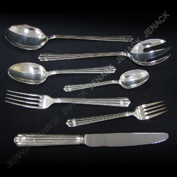CHRISTOFLE STERLING SILVER "ARIA" PATTERN FLATWARE: CHRISTOFLE STERLING SILVER "ARIA" PATTERN FLATWARE SERVICE FOR (8); (44) PIECES; TOTAL WEIGHABLE SILVER 77.09 OZT