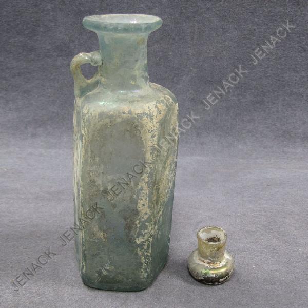 LOT (2) ANTIQUE MIDDLE EASTERN GLASS: LOT (2) ANTIQUE MIDDLE EASTERN GLASS INCLUDING BOTTLE. HEIGHT 7 1/2"; JARLET, HEIGHT 1 1/2