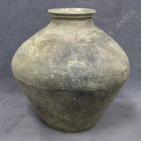 CHINESE POTTERY WINE VESSEL, WARRING STATES: CHINESE POTTERY WINE VESSEL, WARRING STATES. HEIGHT 14 1/2