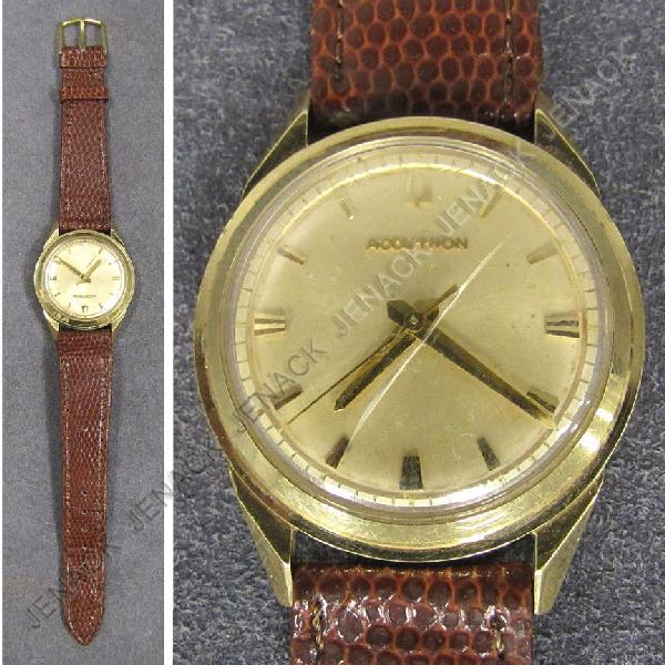 BULOVA 18K ACCUTRON PRESENTATION WRISTWATCH: VINTAGE BULOVA 18K ACCUTRON PRESENTATION WRISTWATCH #D18069, C.1960. DIAMETER 1 5/8"
