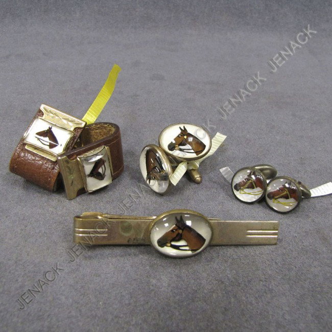 LOT (5) HORSE INTAGLIO COSTUME JEWELRY CUFFLINKS: LOT (5) HORSE INTAGLIO COSTUME JEWELRY CUFFLINKS AND TIE BAR