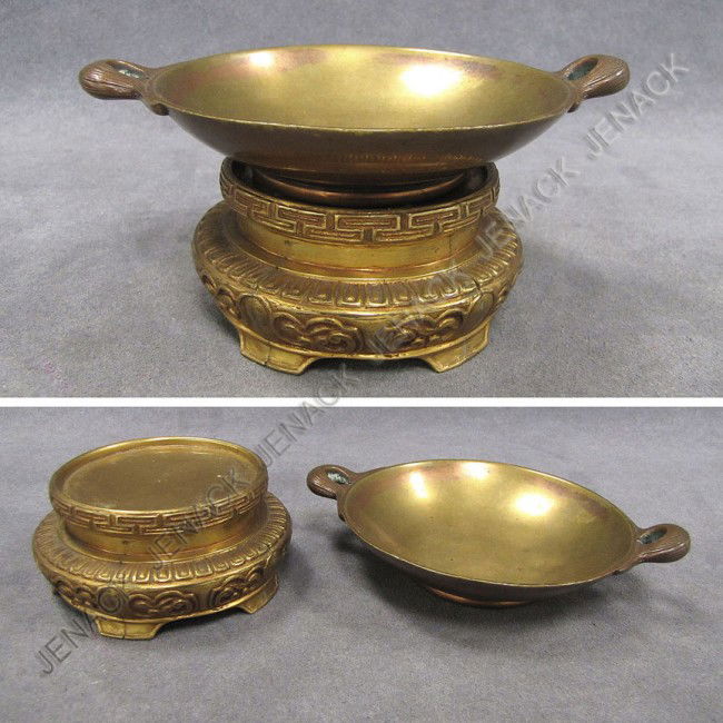 LOT (2) INCLUDING TIFFANY STUDIOS PATINATED BRONZE: LOT (2) INCLUDING TIFFANY STUDIOS PATINATED BRONZE DISH, SIGNED 1711, DIAMETER 4"; LOUIS C. TIFFANY FURNACES GILT BRONZE CHINESE STYLE STAND, SIGNED, DIAMETER 3 1/4" PROVENANCE: SKINNER'S BOSTON, SALE