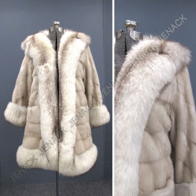 AUTUMN HAZE MINK COAT: AUTUMN HAZE MINK COAT. SIZE 8