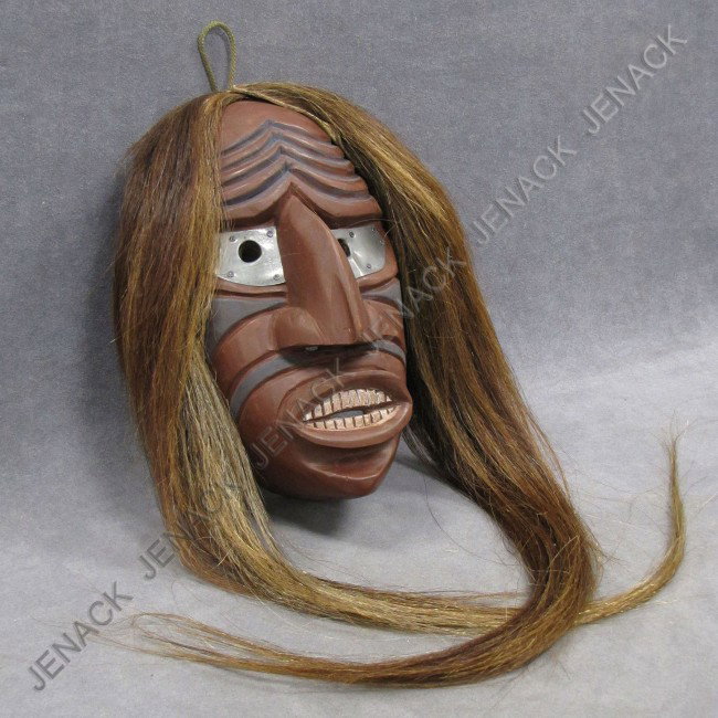 IROQUOIS (EASTERN WOODLANDS) SPIRIT MASK: IROQUOIS (EASTERN WOODLANDS) CARVED AND PAINTED "FALSE FACE SOCIETY" SPIRIT MASK. HEIGHT 10"
