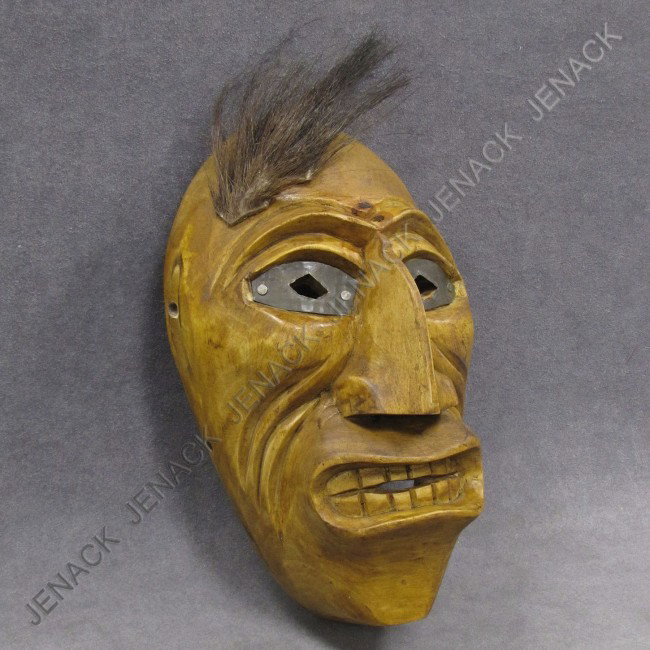IROQUOIS (EASTERN WOODLANDS) SPIRIT MASK: IROQUOIS (EASTERN WOODLANDS) CARVED AND PAINTED "FALSE FACE SOCIETY" SPIRIT MASK. HEIGHT 11"