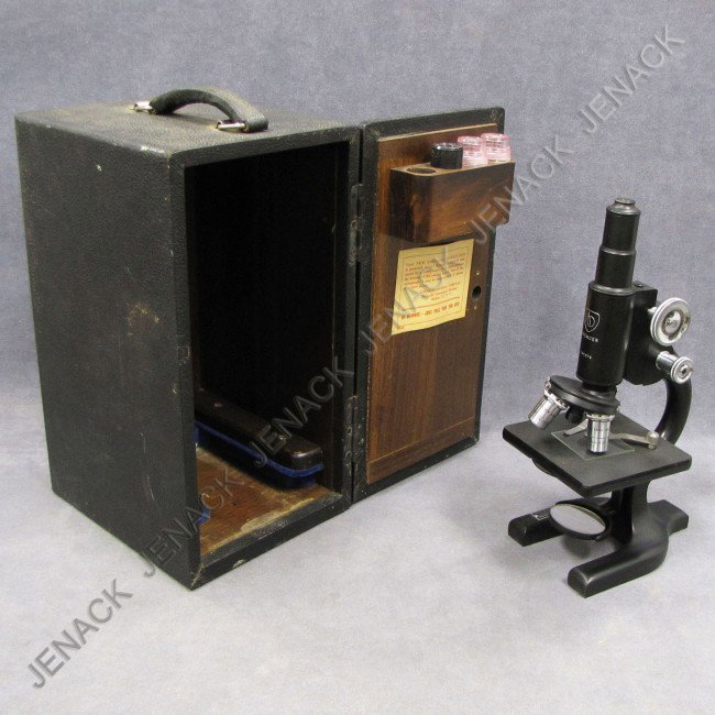 VINTAGE SPENCER MONOCULAR MICROSCOPE: VINTAGE SPENCER MONOCULAR MICROSCOPE WITH ACCESSORIES AND CASE