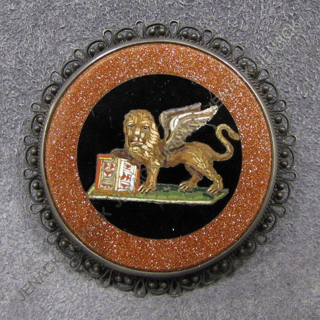 VICTORIAN MICRO MOSAIC BROOCH: VICTORIAN SILVER FRAMED WINGED LION OF VENICE MICRO MOSAIC & GOLD STONE PENDANT BROOCH. DIAMETER 1 3/4"