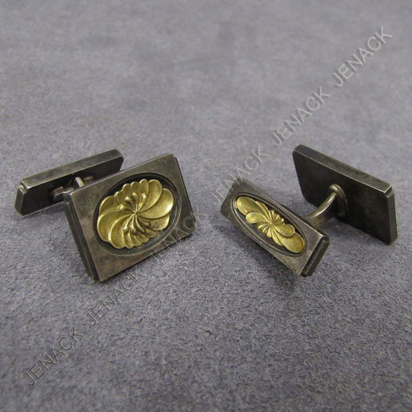 GEORG JENSEN STERLING CUFFLINKS: GEORG JENSEN STERLING & GILT SILVER FLORAL INSET CUFFLINKS #59A, ORIGINAL DESIGN BY HENRY PILSTRUP, HALLMARKED DOTTED OVAL, C.1945. TWT 0.68 OZT
