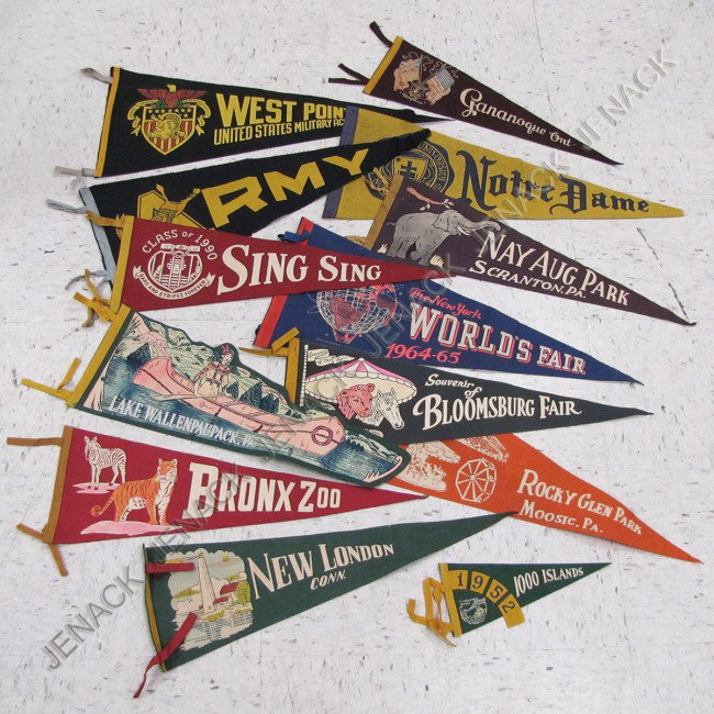 LOT (13) ASSORTED VINTAGE FELT PENNANTS: LOT (13) ASSORTED VINTAGE FELT PENNANTS INCLUDING SING SING, WORLD'S FAIR, BLOOMSBURG FAIR, ARMY, ETC. 1950'S/60'S