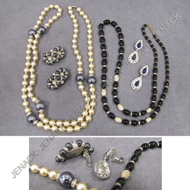 LOT VINTAGE FASHION COSTUME JEWELRY: LOT VINTAGE FASHION COSTUME JEWELRY INCLUDING GROSSE NECKLACE, PAIR HATTIE CARNEGIE CLIP EARRINGS, ETC. EARRING/HEIGHT 1 1/2" & 2"; LENGTH 35-45"