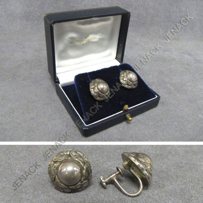 GEORG JENSEN 925 STERLING SCREW-BACK EARRINGS: GEORG JENSEN 925 STERLING SCREW-BACK EARRINGS WITH BOX. .26 OZT