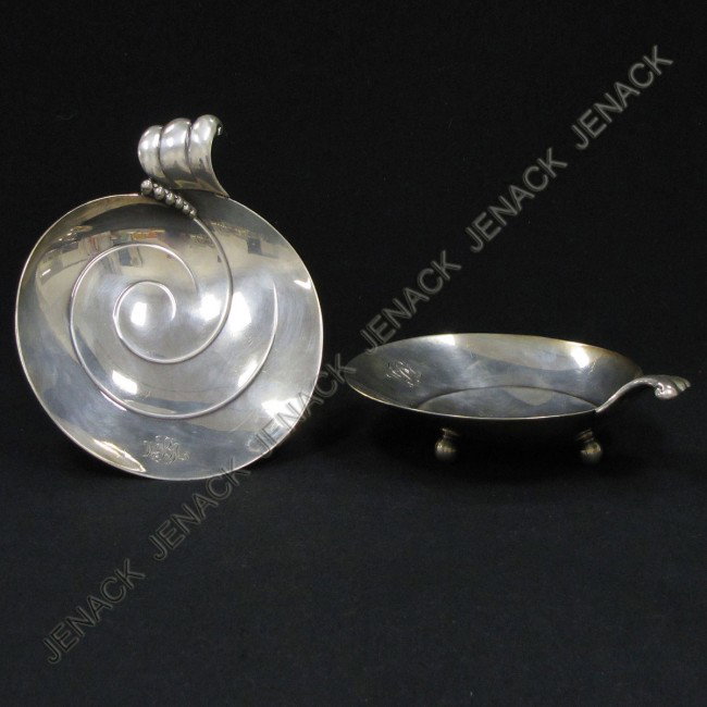 PAIR TIFFANY & CO. MAKERS STERLING NAPPIES: PAIR TIFFANY & CO. MAKERS STERLING FOOTED SHELL-FORM NAPPIES, MONOGRAMMED #23113, MOORE MARK. 6 X 5"; 10.46 OZT