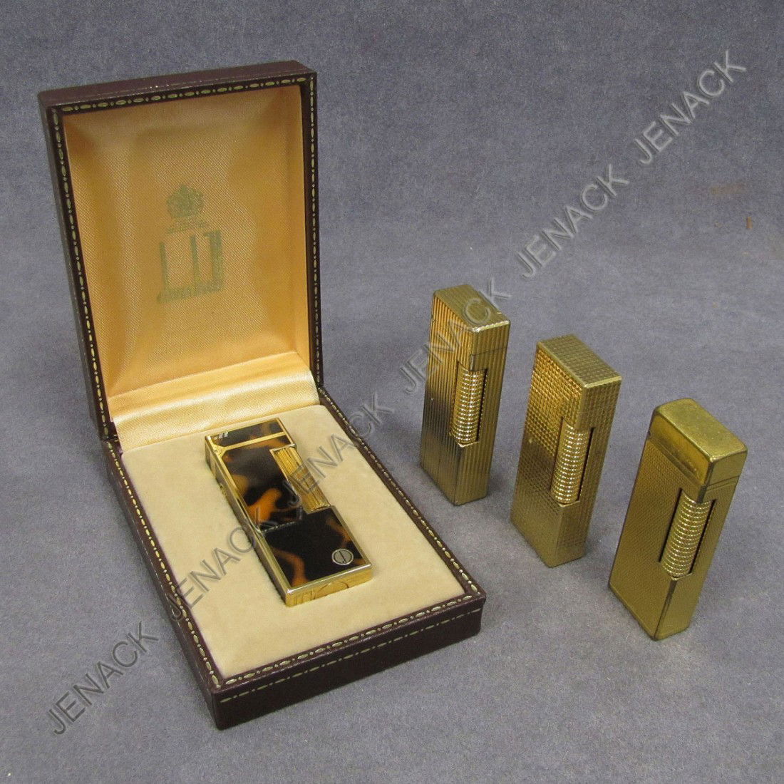 LOT (4) ASSORTED DUNHILL CIGARETTE LIGHTERS: LOT (4) ASSORTED VINTAGE DUNHILL GOLD PLATED CIGARETTE LIGHTERS