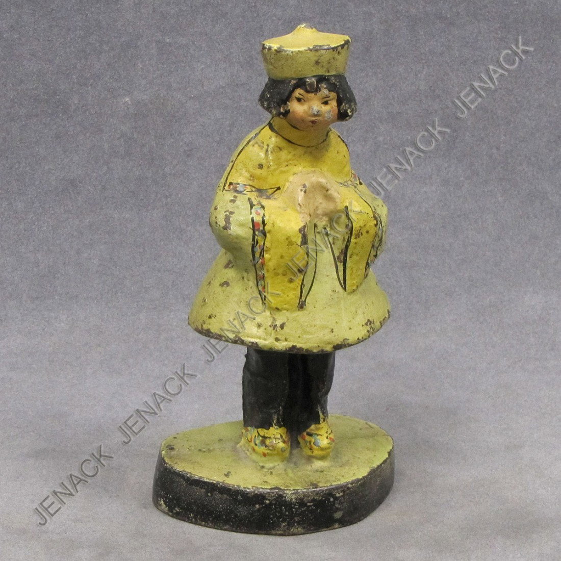 VINTAGE CAST IRON PAINTED ORIENTAL GIRL DOORSTOP: VINTAGE CAST IRON PAINTED ORIENTAL GIRL DOORSTOP. HEIGHT 8"; WIDTH 3 3/4"