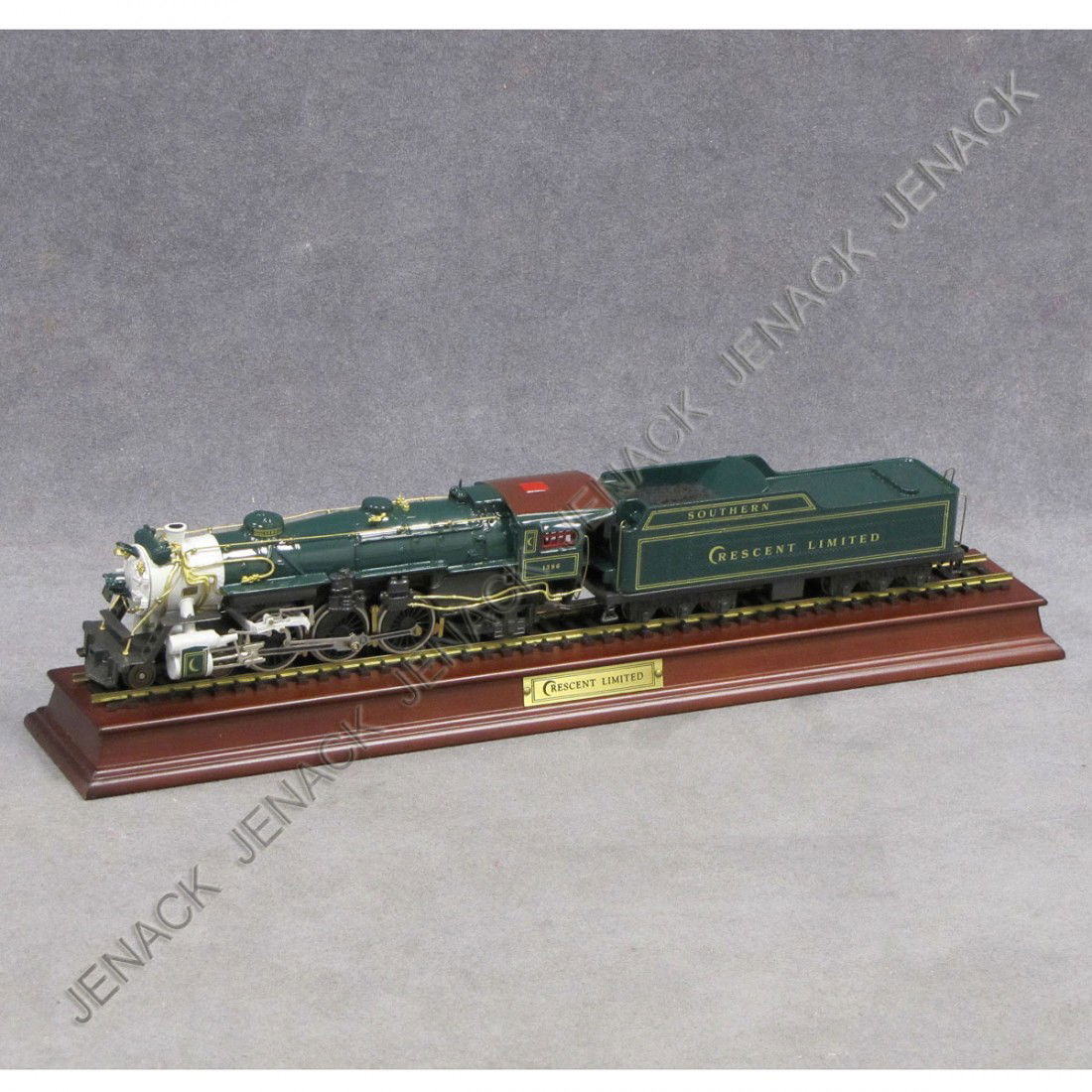 HO GAUGE CRESCENT LIMITED 4-6-2 ENGINE/TENDER: HO GAUGE CRESCENT LIMITED 4-6-2 ENGINE/TENDER. LENGTH 14"