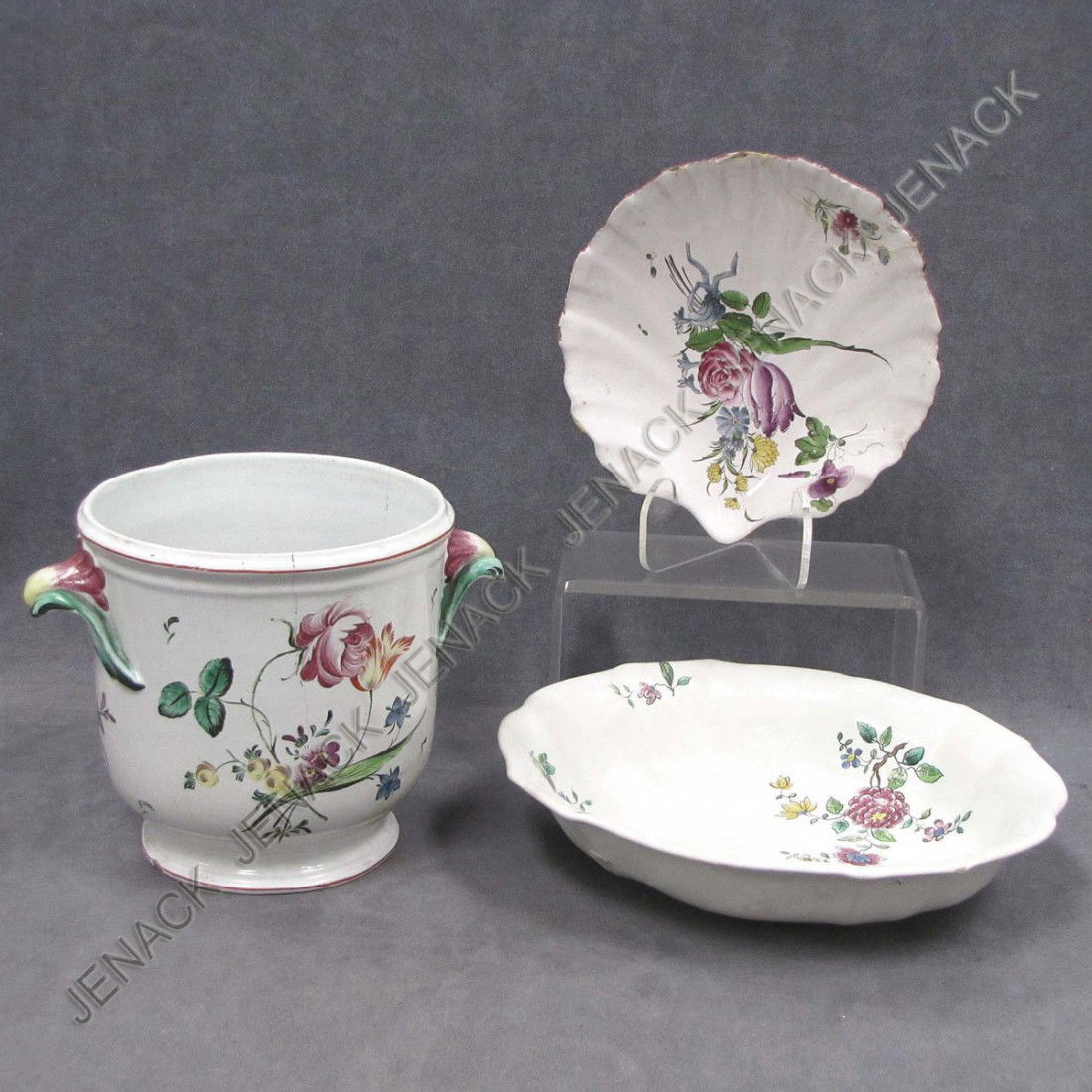 LOT (3) FRENCH DECORATED FAIENCE, 18TH CENTURY: LOT (3) FRENCH DECORATED FAIENCE INCLUDING JARDINIERE, HEIGHT 7 1/4"; LOBED DISH, 9 X 11"; SHELL-FORM DISH, WIDTH 8"; 18TH CENTURY